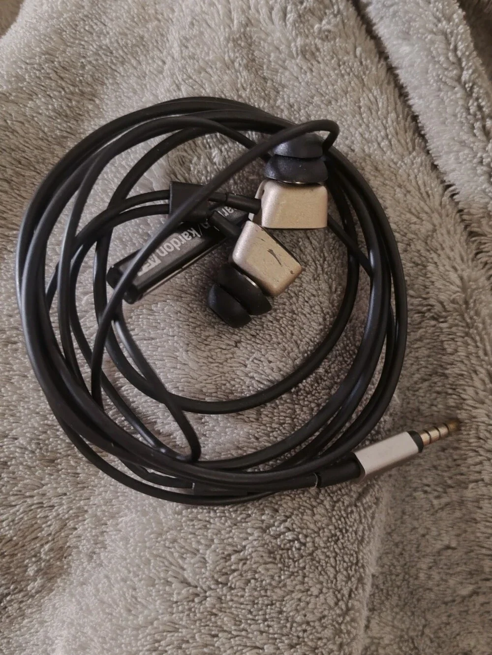 Harman Kardon AE-S high-performance in-ear wired headphones